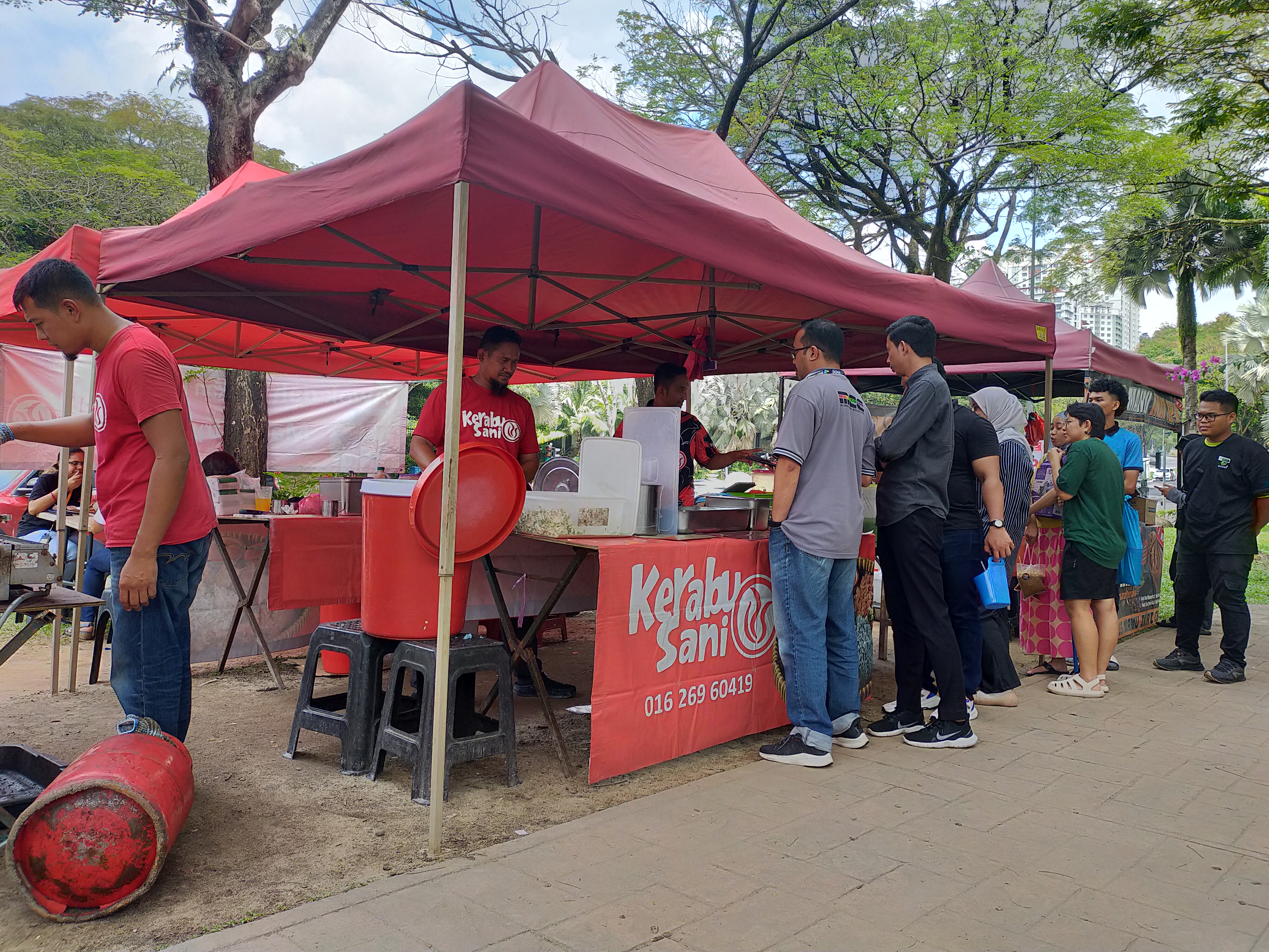 Operasi outlet Kerabu Sani
